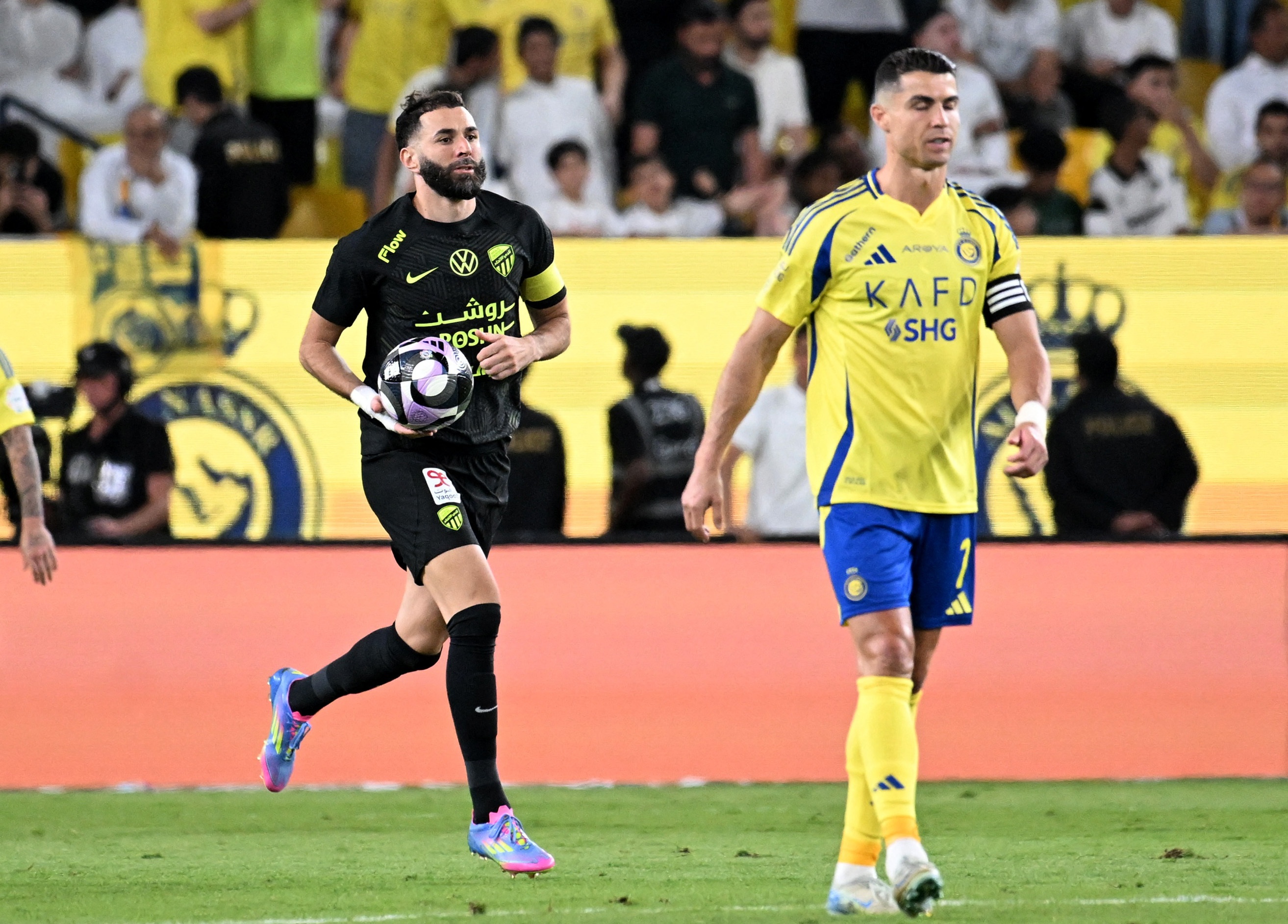 世界杯直播平台-导火索！外媒披露C罗不满内幕：胜利欲签沙特国脚 遭新月介入叫停